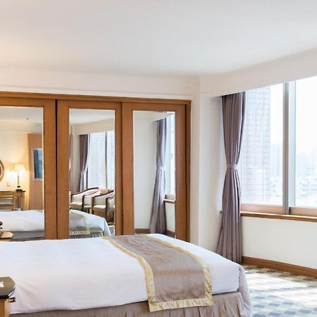 Hometel Hotel Kaohsiung Esterno foto
